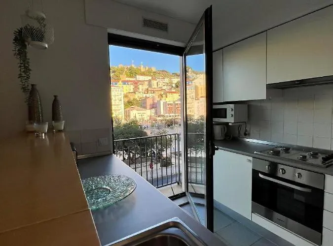Luxury Castle View Δωμάτια σε οικογενειακή κατοικία Lisboa