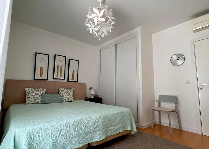 Δωμάτια σε οικογενειακή κατοικία Luxury Castle View